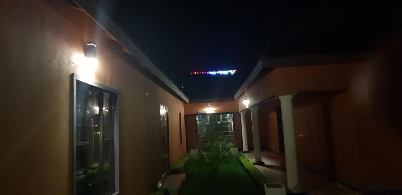 Mathlyn Guest House Francistown Luaran gambar