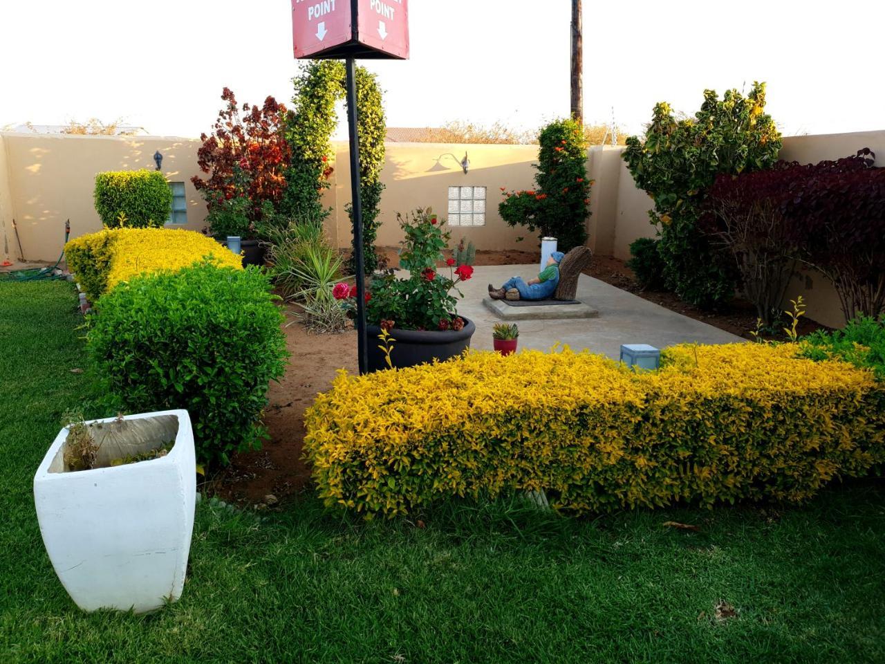 Mathlyn Guest House Francistown Luaran gambar